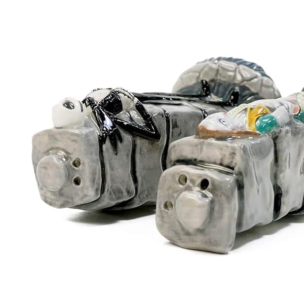 Enesco Disney Nightmare Before Christmas Jack & Sally Salt and Pepper Shakers - 3.85 Inch Multicolor Collectibles - Image 5