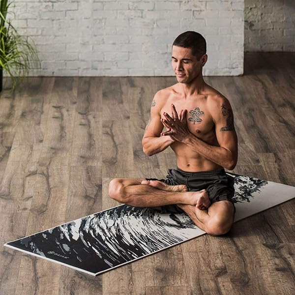 "Premium Gaiam Yoga Mat: Extra Thick, Non-Slip, Reversible for Yoga, Pilates & Workouts - 68"x24"x6mm" - Image 9