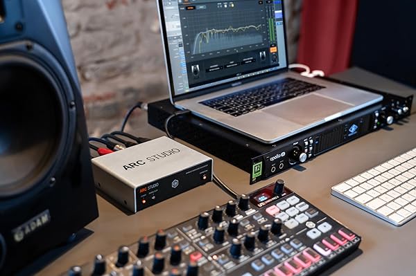 IK Multimedia - Image 8