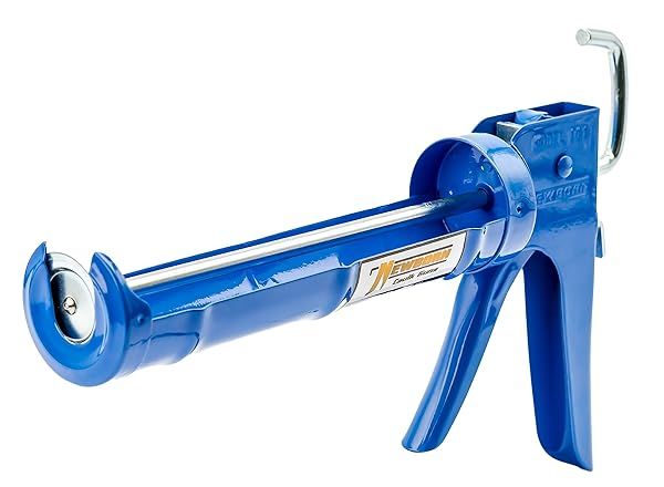 Newborn 101 1/10GL E-Z Thrust Caulking Gun: Smooth Rod for Effortless Application