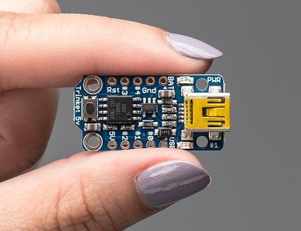 5V Trinket Mini Microcontroller Board: Compact, Versatile & Easy to Use for DIY Projects
