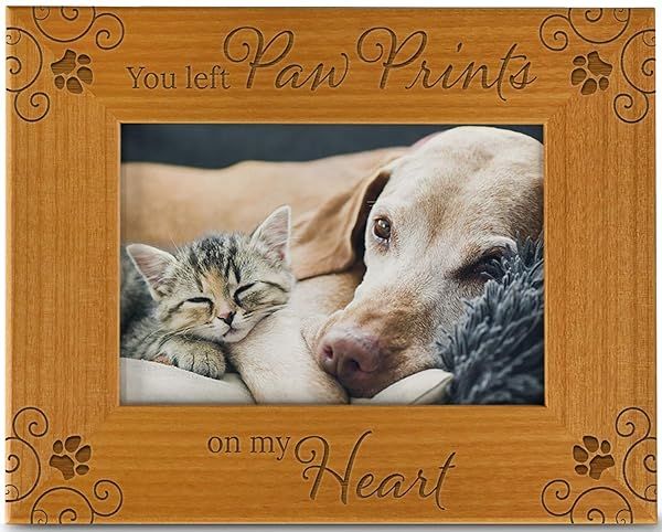 CEDAR CRATE MARKET You Left Paw Prints On My Heart Pet Memorial Picture Frame Engraved Natural Wood 4x6 Horizontal Portrait Frame for Animal Lovers
