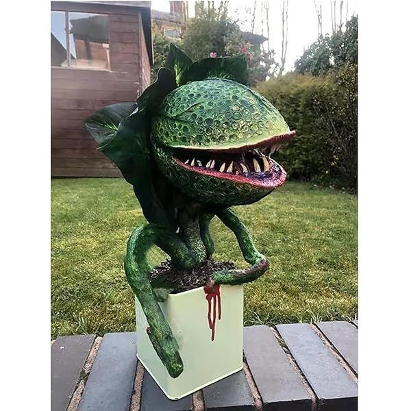 HIPLAYGIRL Piranha Resin Sculpture - 5.91 Inch Halloween Horror Garden Statue for Indoor & Outdoor Decor