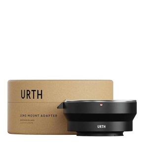 Urth Lens Mount Adapter: Compatible with Canon (EF/EF-S) Lens to Fujifilm X Camera Body