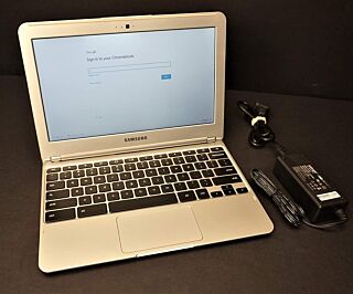 Samsung Chromebook XE303C12 Exynos 1.7 ghz 16gb eMMC - 2gb QWERTY - English (US) 01